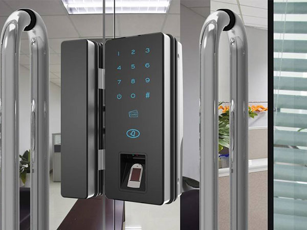 宏伟24小时上门开锁公司